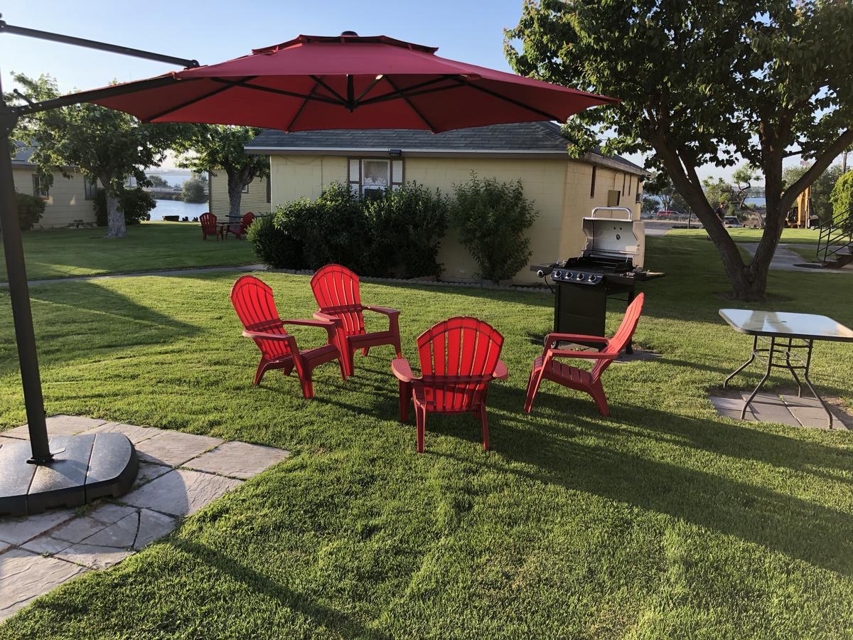 Lakeshore Inn Water Front Moses Lake Exterior photo